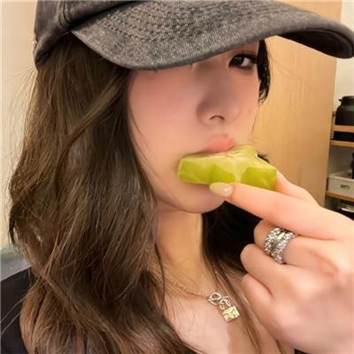 被侵犯的她